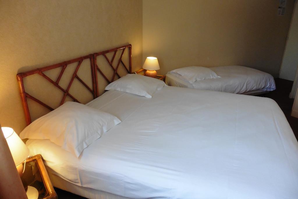 Hotel De L'Orme, Akena Evreux Bagian luar foto